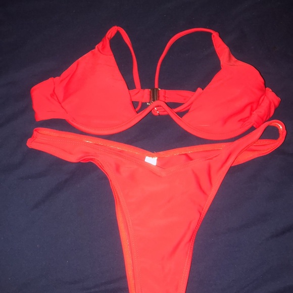 Underwire top bathing suit bikini red size small women shein brand new - Picture 3 of 4